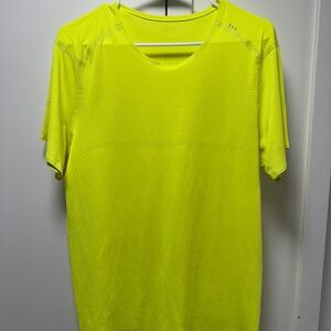 Lululemon Fast and Free Short-Sleeve Shirt – Size M – Highlight Yellow